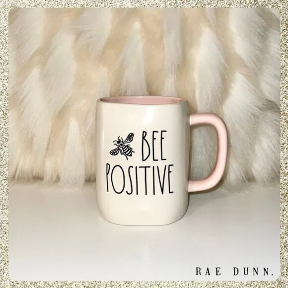 🐝 Rae Dunn "Bee Positive" 16oz Ceramic Coffee Mug NWOT - Picture 1 of 4